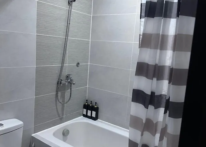 Leilighet C1 -8nb With Pool Mactan Newtown Center Of Cebu Phillippines 15mins From Airport *