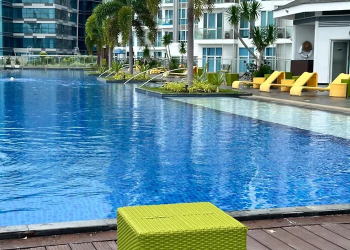 C1 -8nb With Pool Mactan Newtown Center Of Cebu Phillippines 15mins From Airport Leilighet